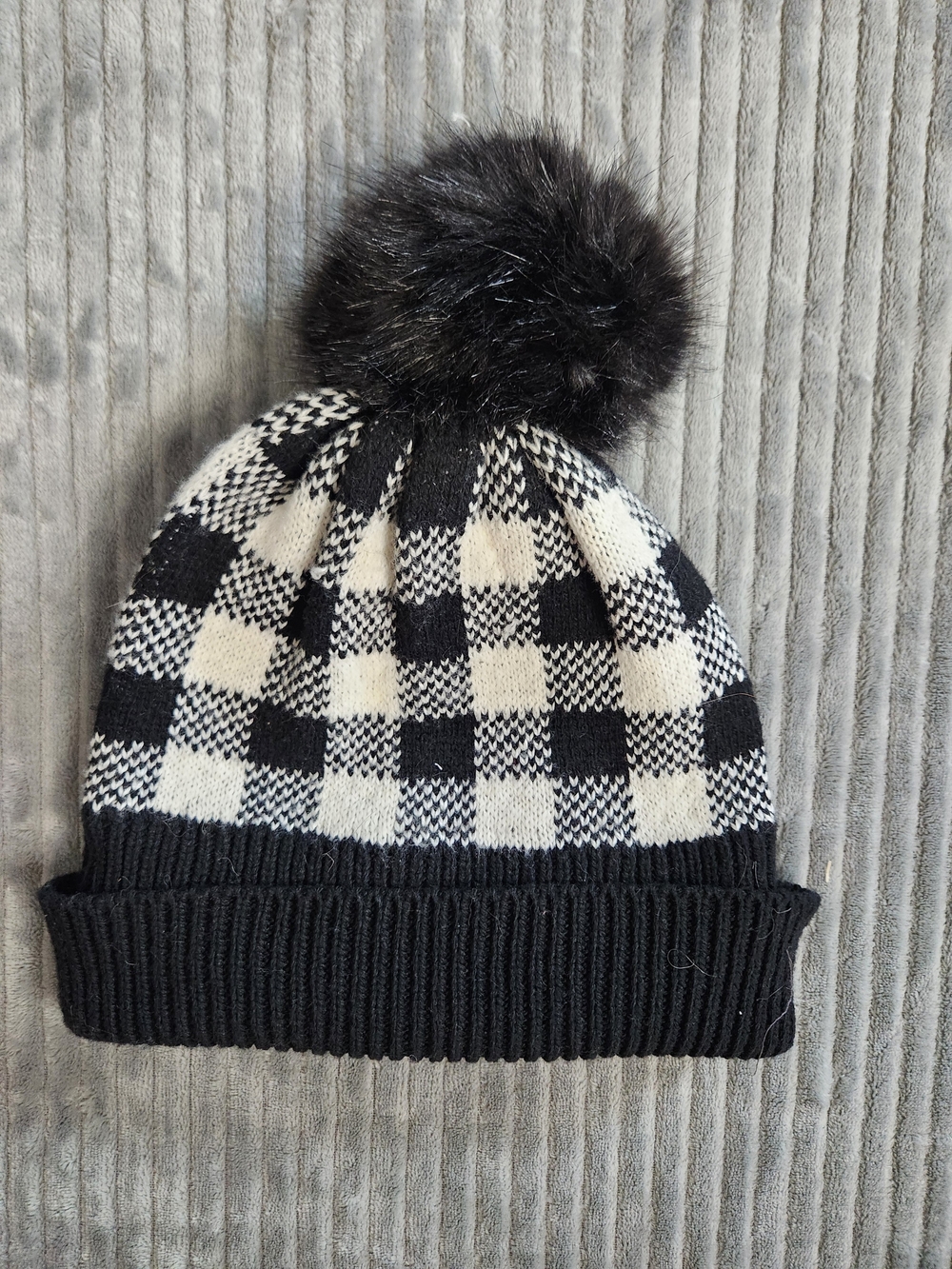 Vera Bradley POM POM BEANIE HAT Knit Faux Fur PLAYFUL PLAID PRINT